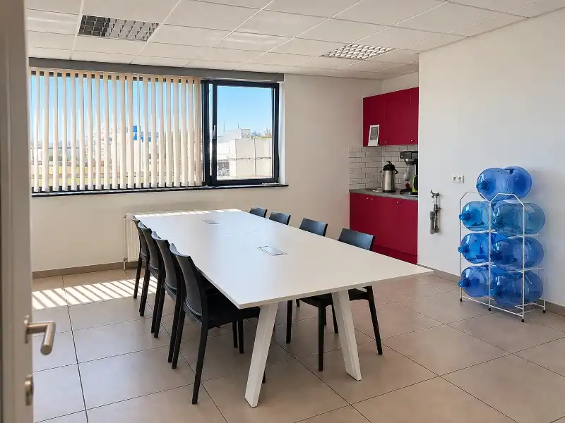 TE HUUR: (Antwerpen) kantoor foto 6