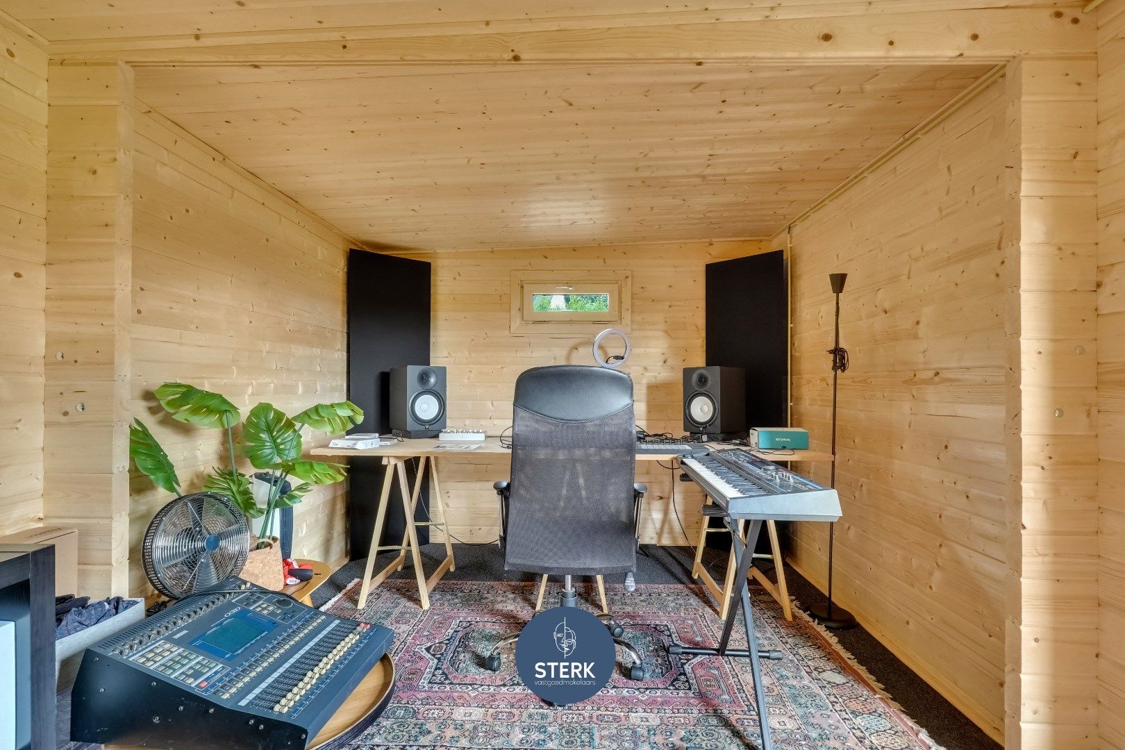 INSTAPKLARE GEZINSWONING OP EEN PERCEEL VAN 688 M² TE LANAKEN !  foto 22