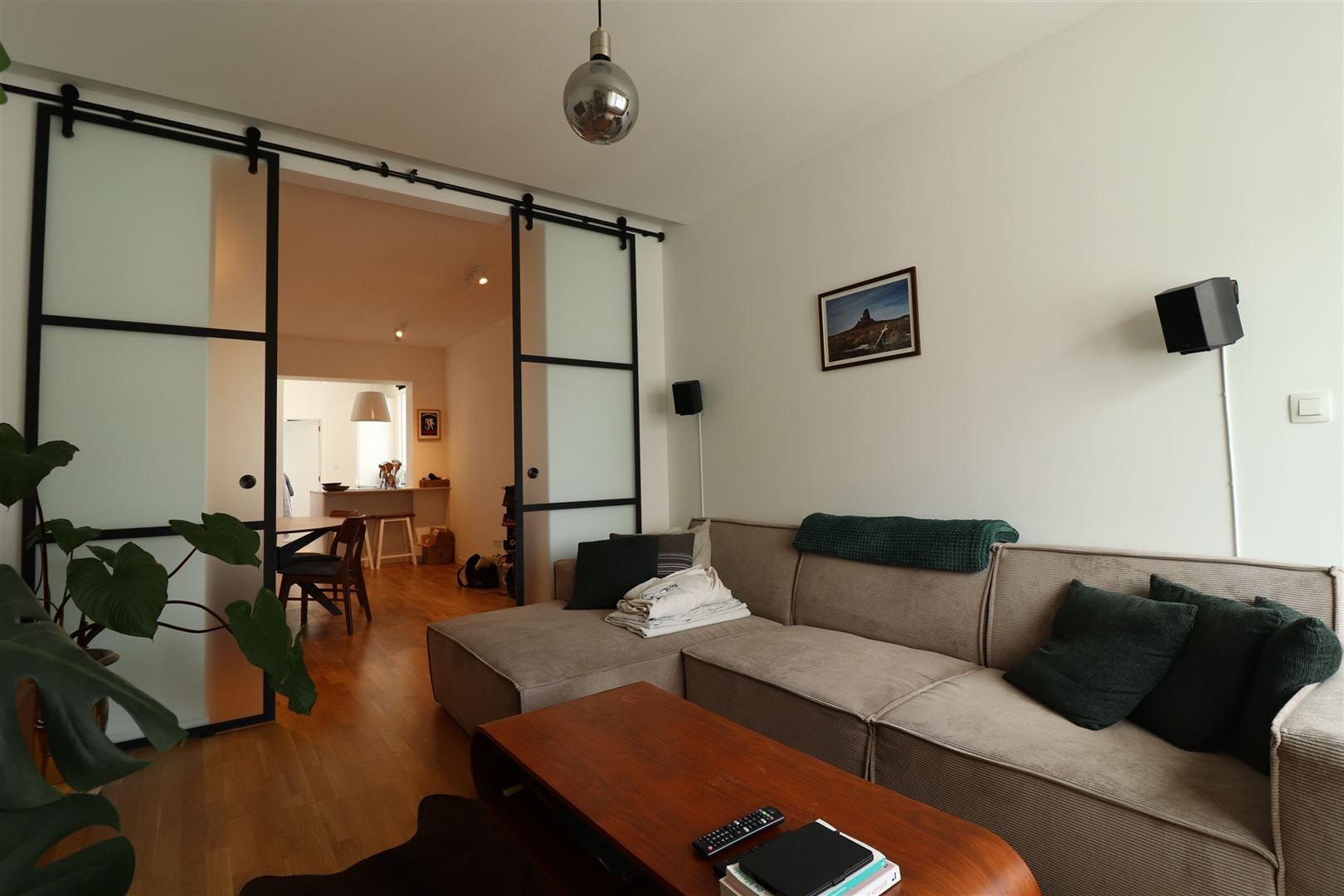 Modern appartement met één slaapkamer  foto 3