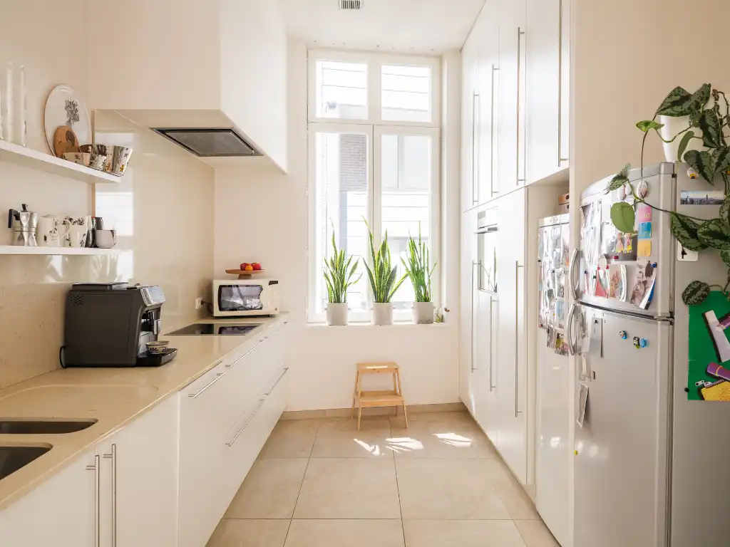 Centrum Gent - Instapklare burgerwoning met 4 slaapkamers, 2 badkamers, stadstuin en inpandig terras op een bijzonder centrale ligging. foto 4
