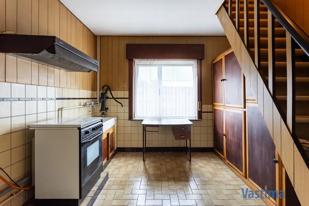 Woning met loods en grote tuin foto 14