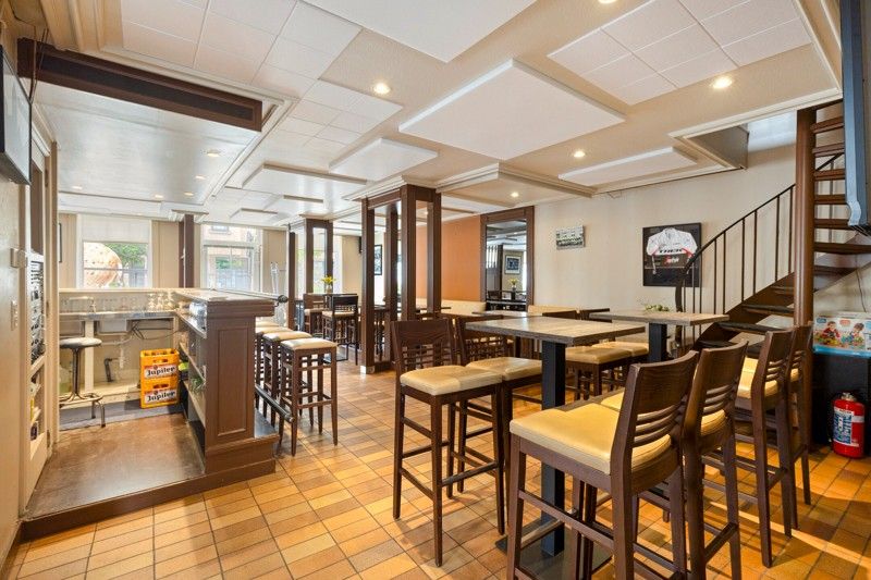 Handelspand met woonmogelijkheid en tuin – ideaal voor renovatie of herontwikkeling foto 10