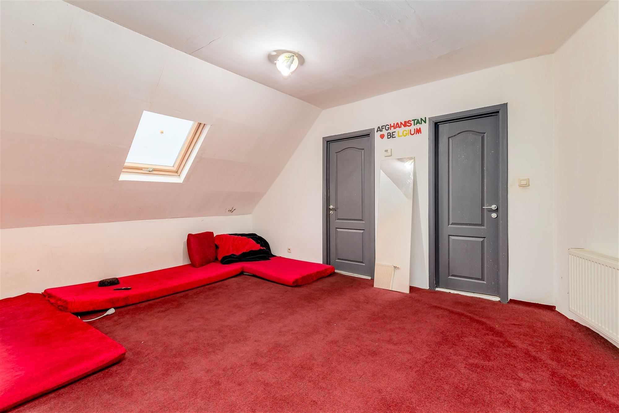 Hoekpand bestaande uit handelsglvl + 6 appartementen foto 16