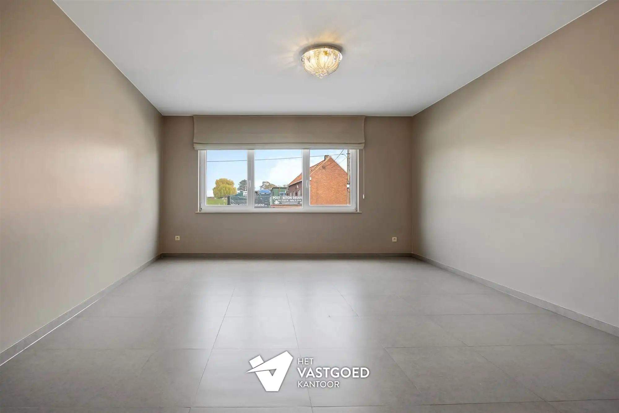 PERFECT ONDERHOUDEN GELIJKVLOERS APPARTEMENT (146M²) MET 3 SLAAPKAMERS EN TERRAS TE HASSELT foto 9