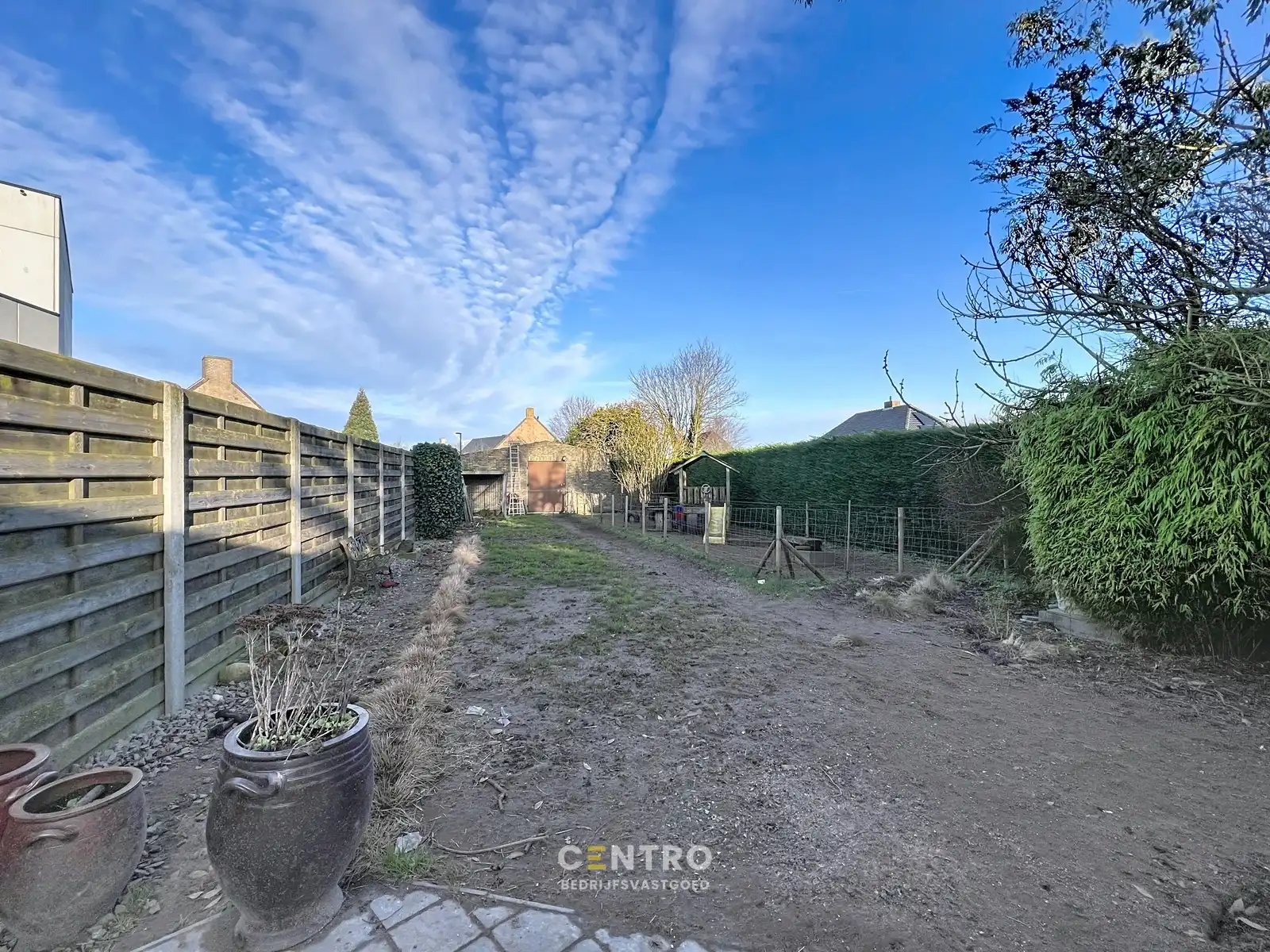 Goed draaiende krantenWINKEL met WOONST (4 slpk) en extra STALLING op een perceel van 820m² op commerciële ligging te Gistel ! foto 23