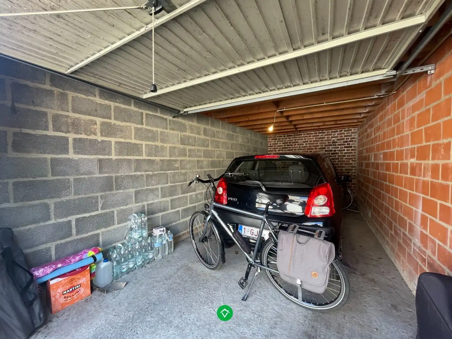 Groot appartement met 2 slaapkamers en garage in centrum Roeselare  foto 17