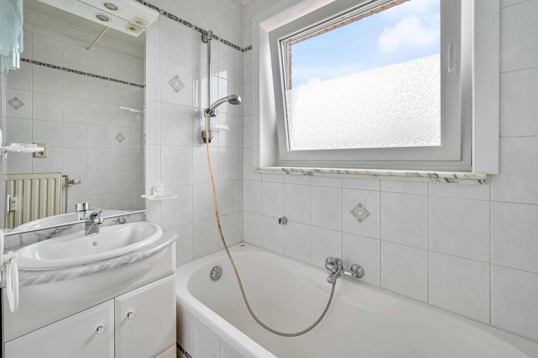 Op te frissen appartement met 2 slaapkamers en terras foto 12