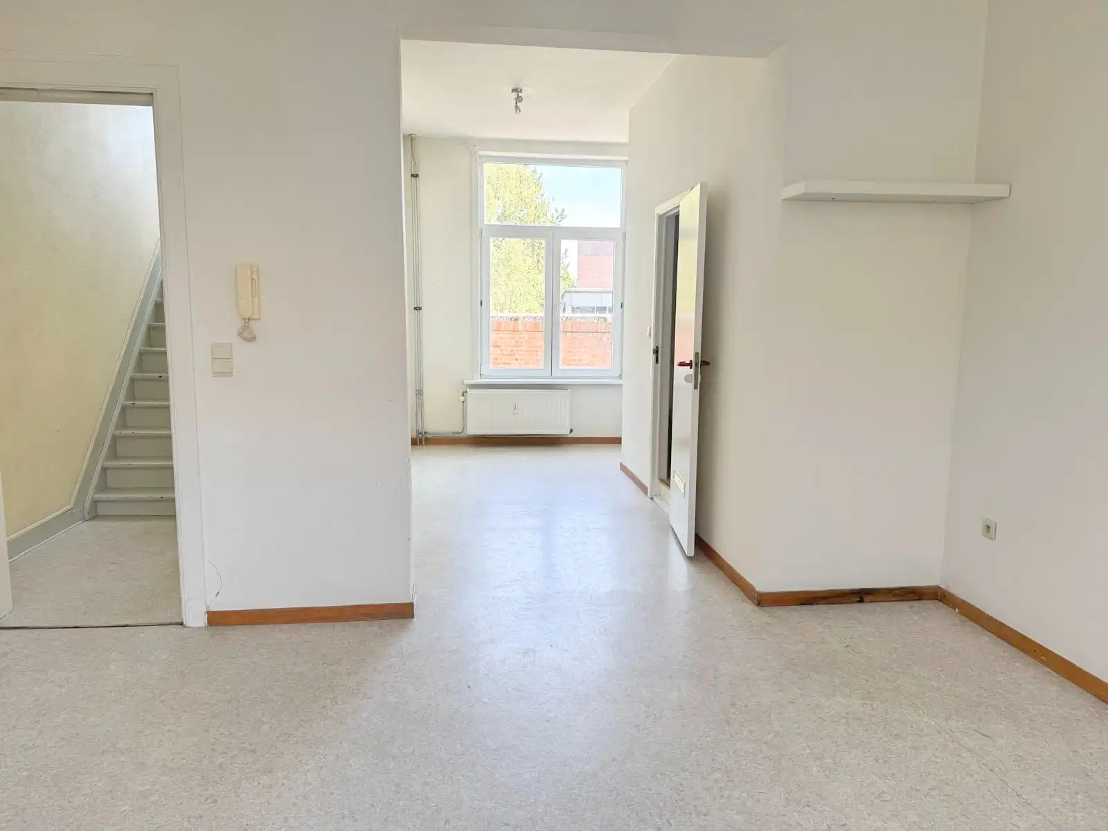 Praktische rijwoning met 3 ruime slaapkamers op zeer gunstige ligging! foto 12
