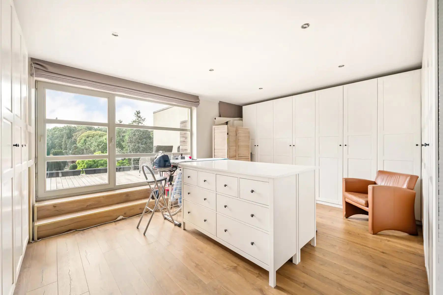 Grote woning met tal van mogelijkheden foto 16