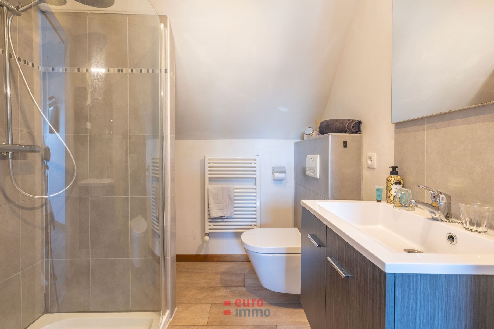 B&B met veel potentieel én bijhorende woning in het pittoreske Ramskapelle foto 28