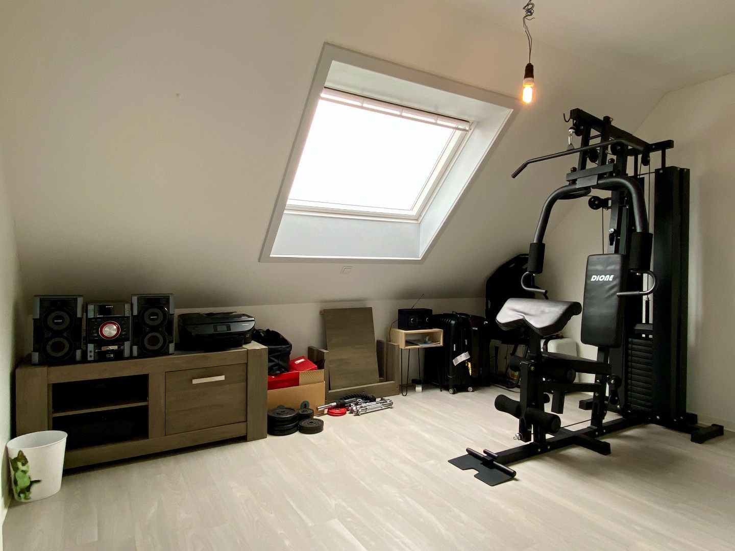 Verzorgde woning met drie slaapkamers en zuidgerichte tuin te huur in mooie buurt te Kuurne! foto 11
