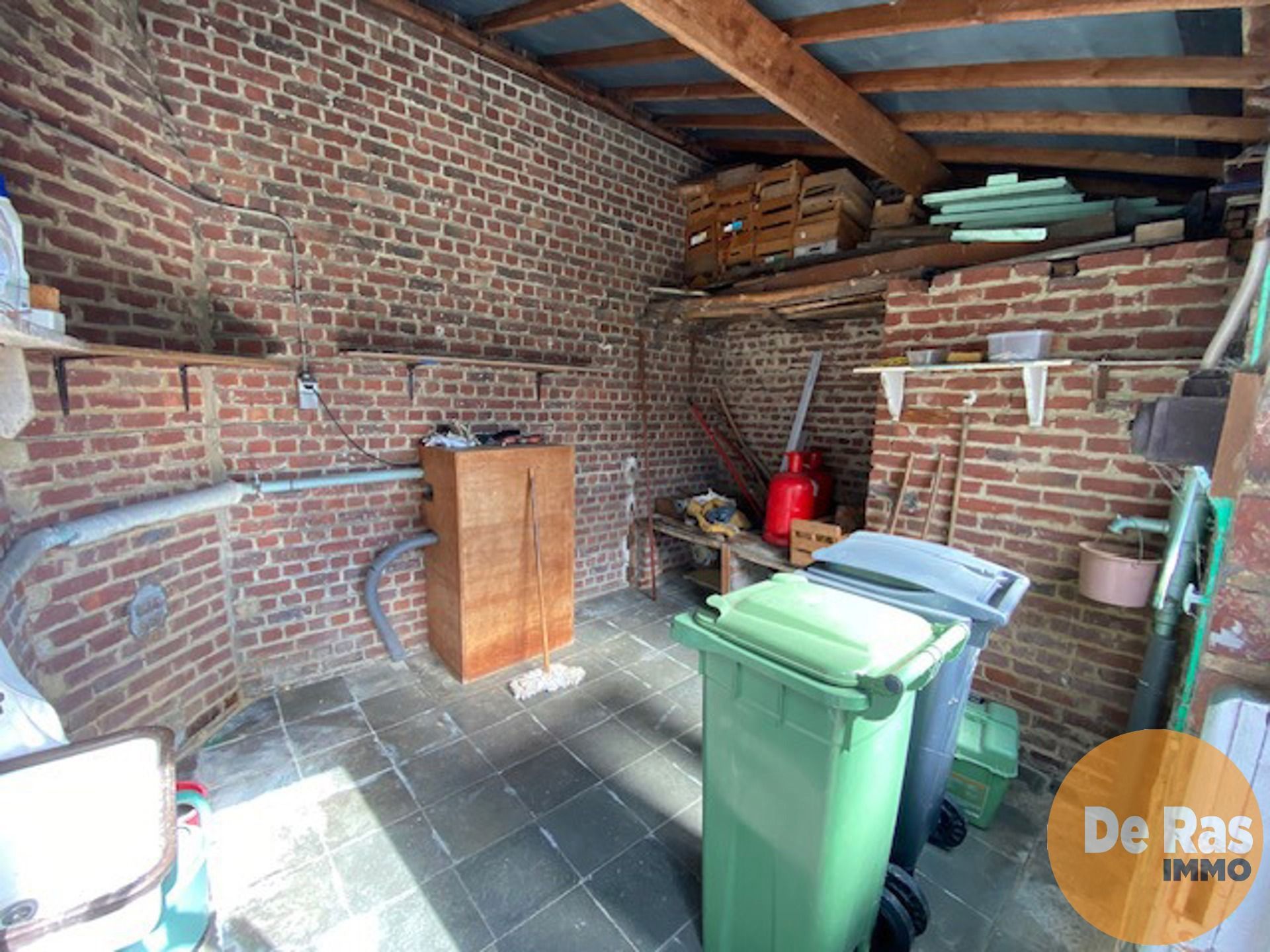 HERZELE - Renovatiewoning op wandelafstand van de markt foto 16
