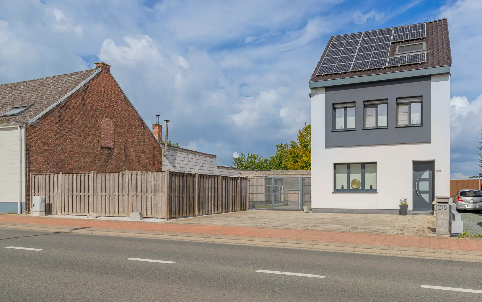Instapklare gezinswoning met 3 slaapkamers! foto {{pictureIndex}}