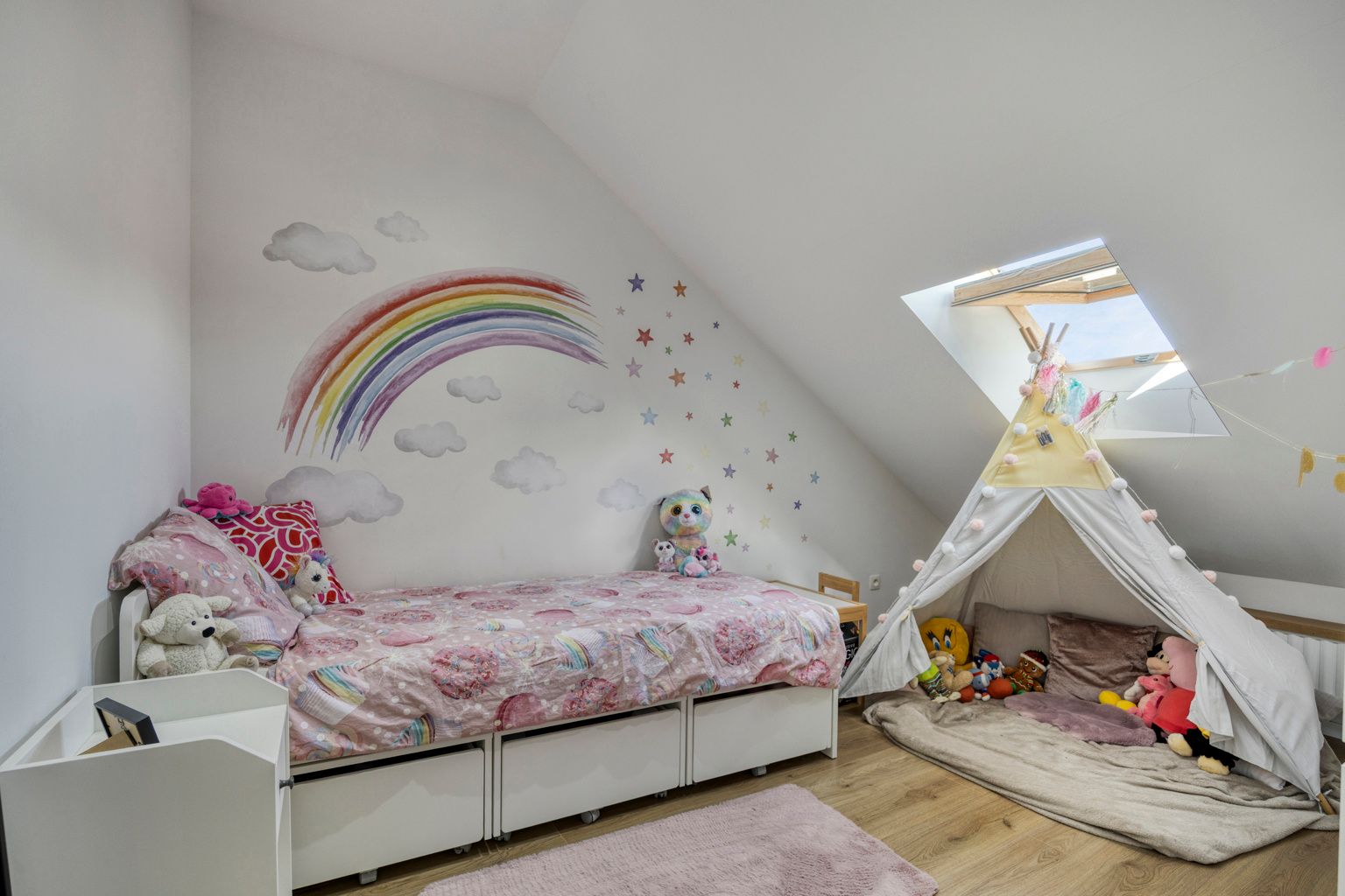 Volledig gerenoveerde rijwoning met stadstuin in Tienen foto 17