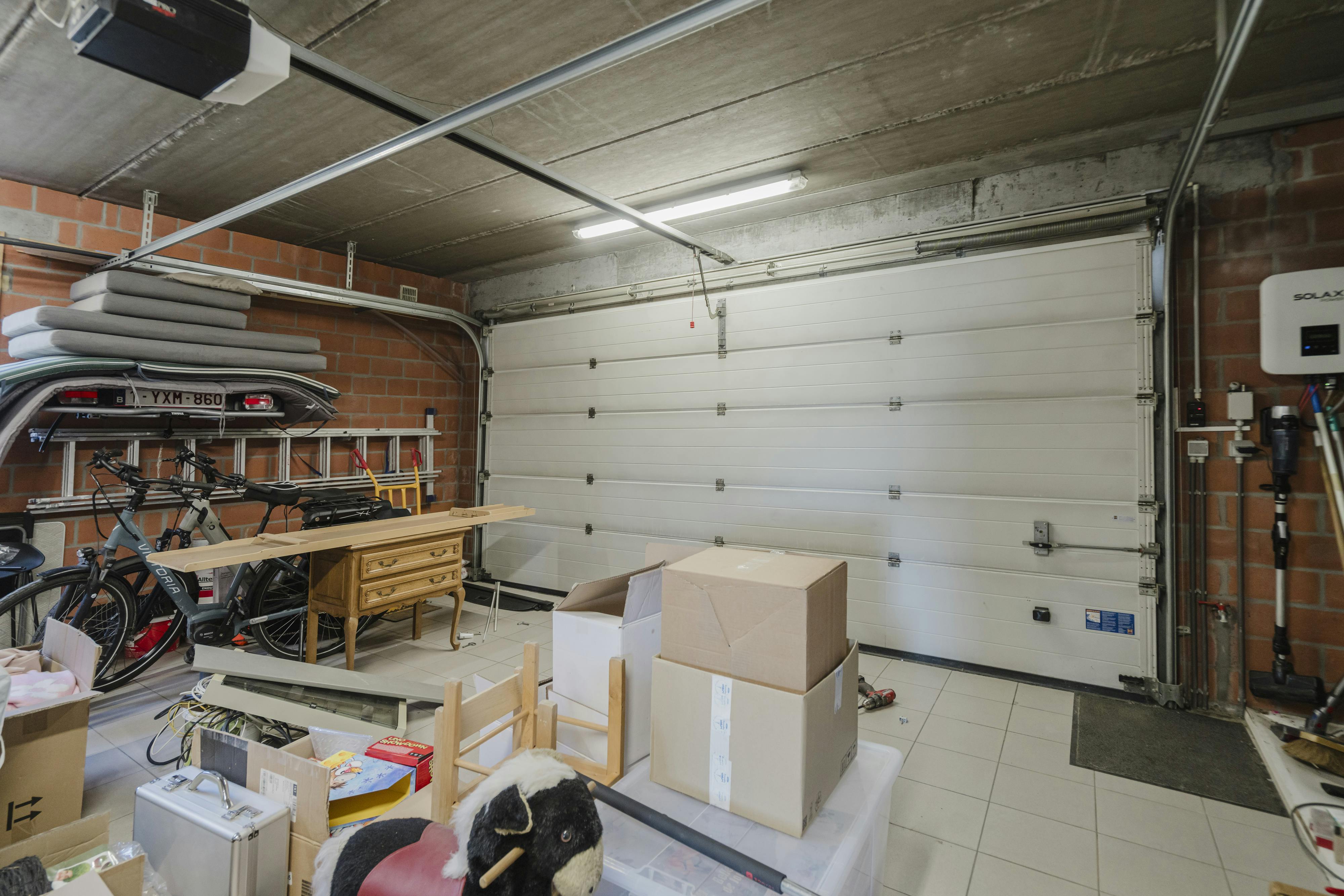 Ruime villa met 6 kamers te koop in Sint-Eloois-Vijve foto 27