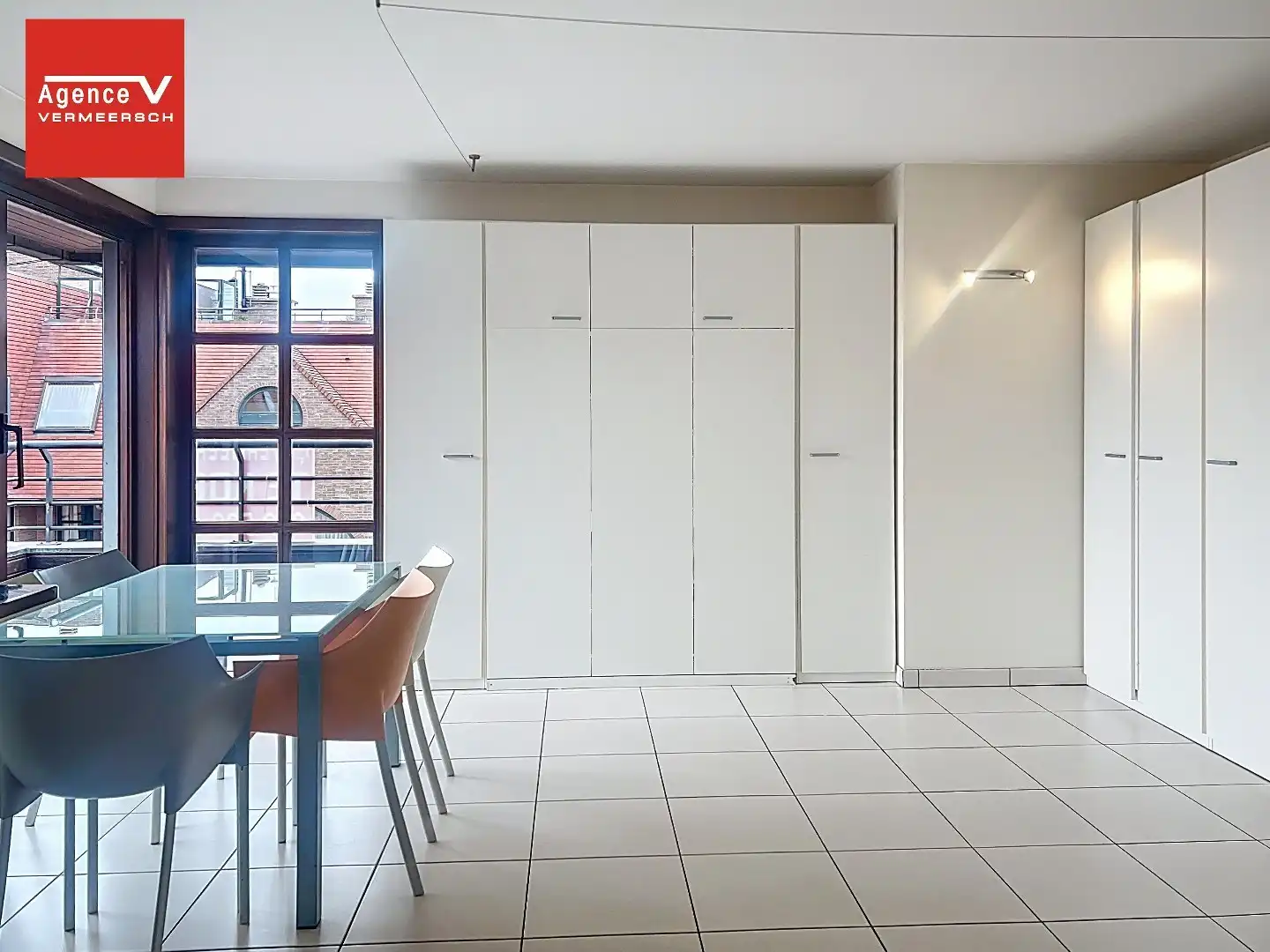 Ruime en residentieel gelegen studio (57m²) met zonneterras!  foto 6