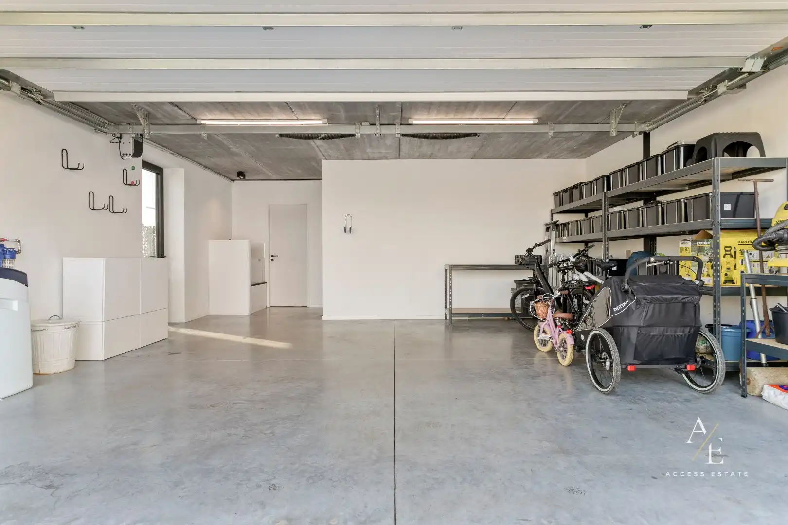 OOSTERZELE - Strakke designvilla met zwembad uit 2020! foto 5