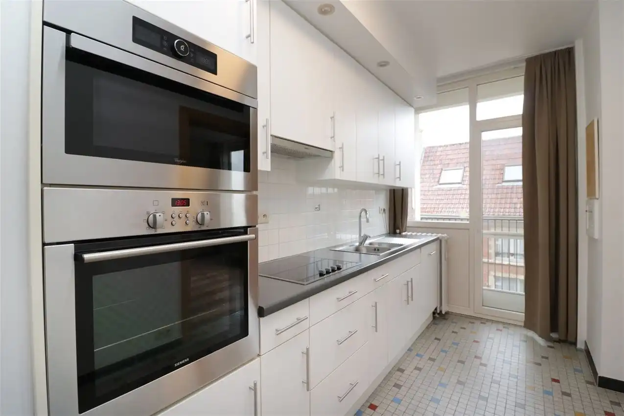 EPC B, zonnig, ruim, lichtrijk, klasse, autostaanplaats, liftl  foto 11