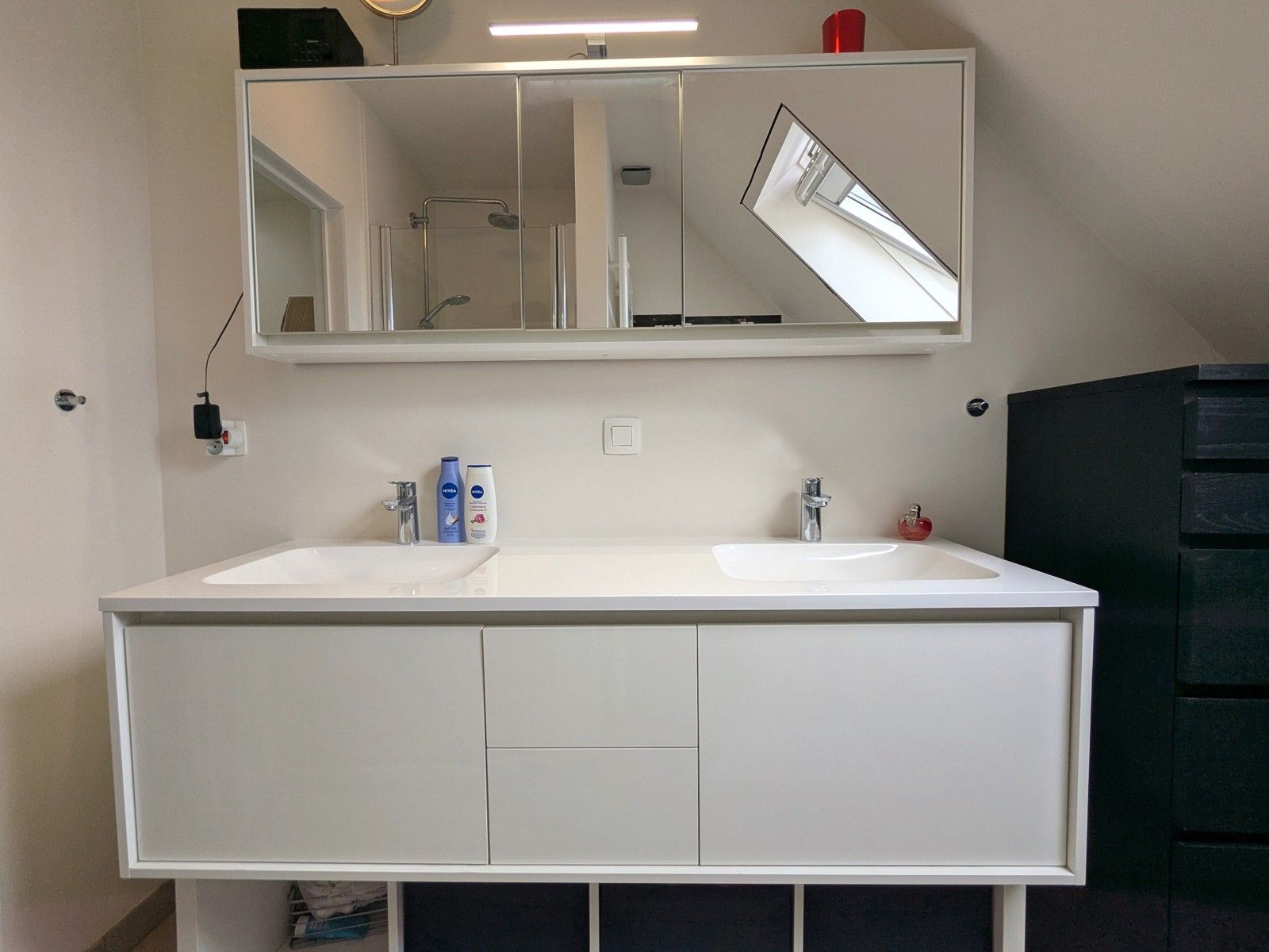 Ruime moderne duplex in klein gebouw recente totaalrenovatie foto 13