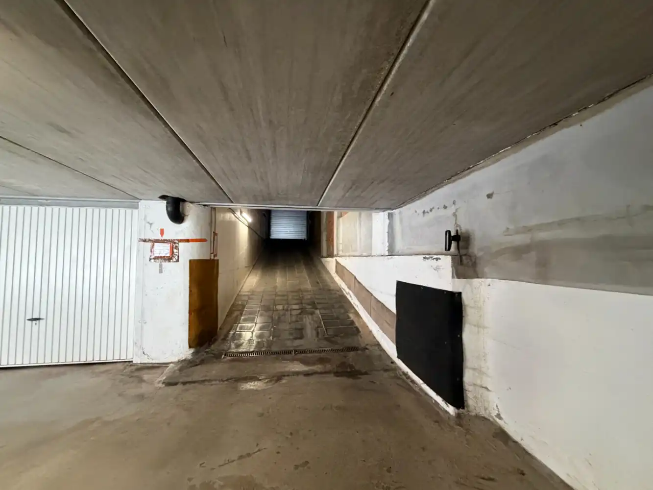 Instapklaar appartement met groot terras en twee slaapkamers. Garage bij te huren in hetzelfde gebouw. foto 22