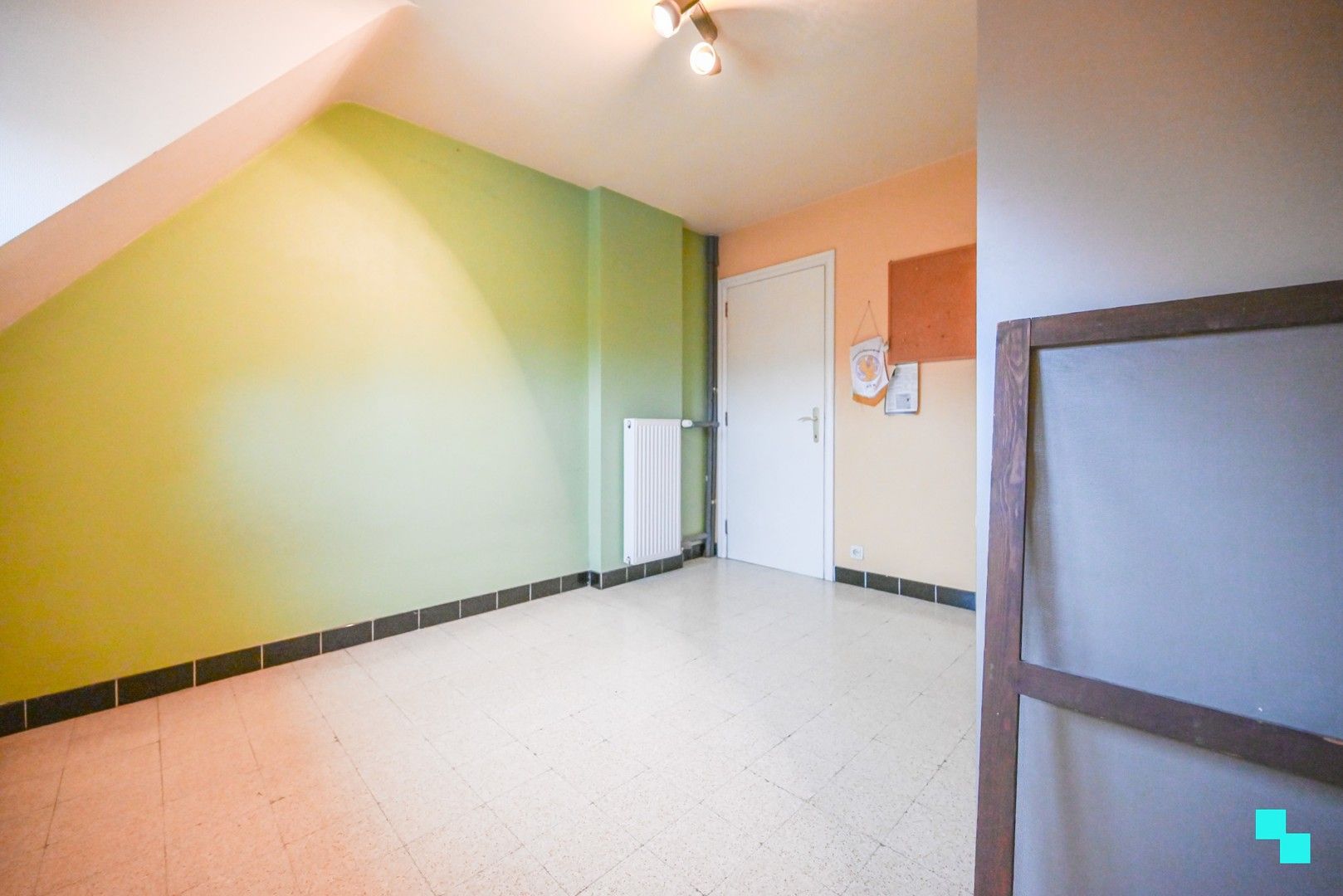 Charmante halfopen bebouwing met bijgebouw in hartje Emelgem foto 26