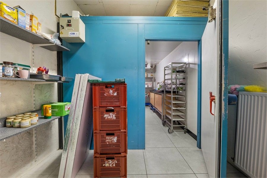 KNAPPE HANDELSRUIMTE IN HET CENTRUM VAN SINT-TRUIDEN foto 19