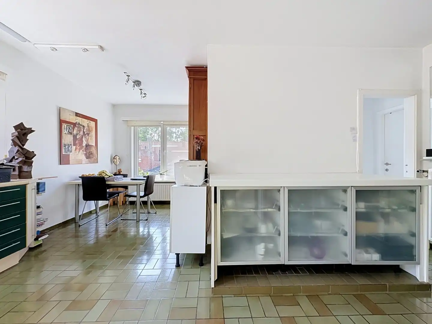 Ruime en zongerichte woning te koop te Wulpen. foto 7