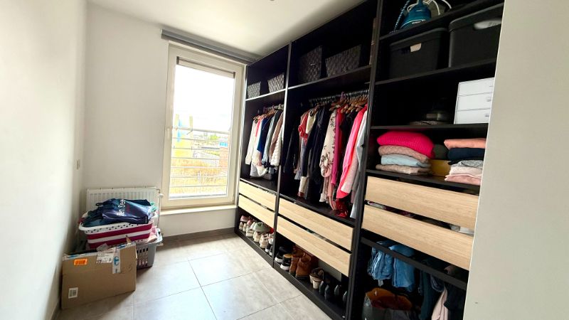Leuk appartement met veel lichtinval en garage foto 11