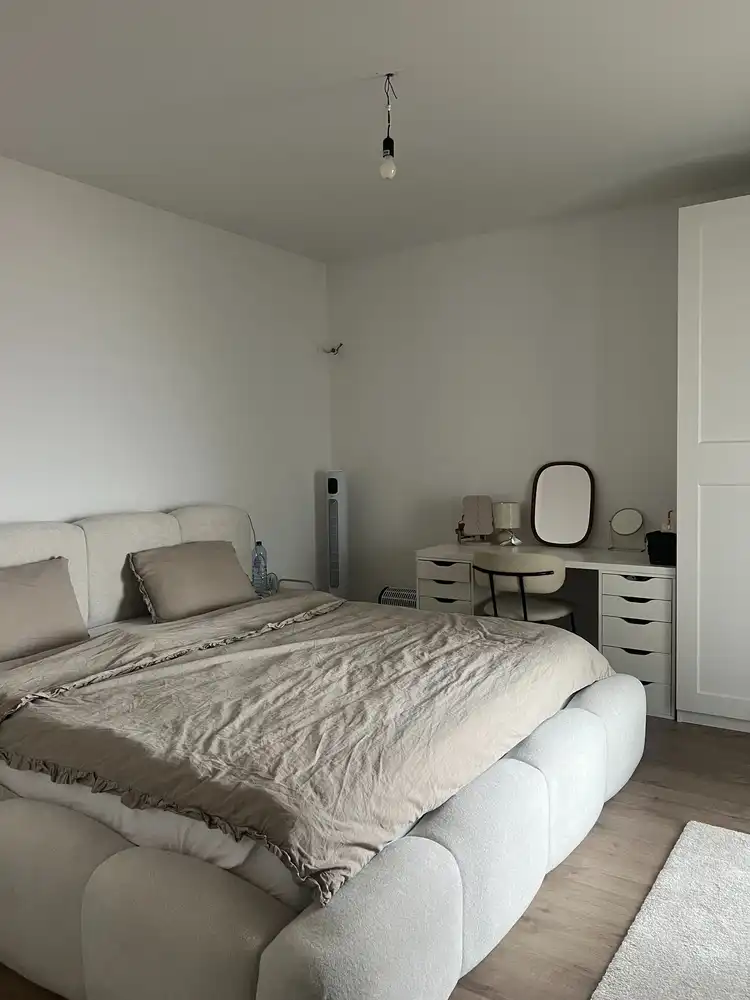 Instapklaar 2-slaapkamerappartement met zonnig terras in hartje Beringen foto 8