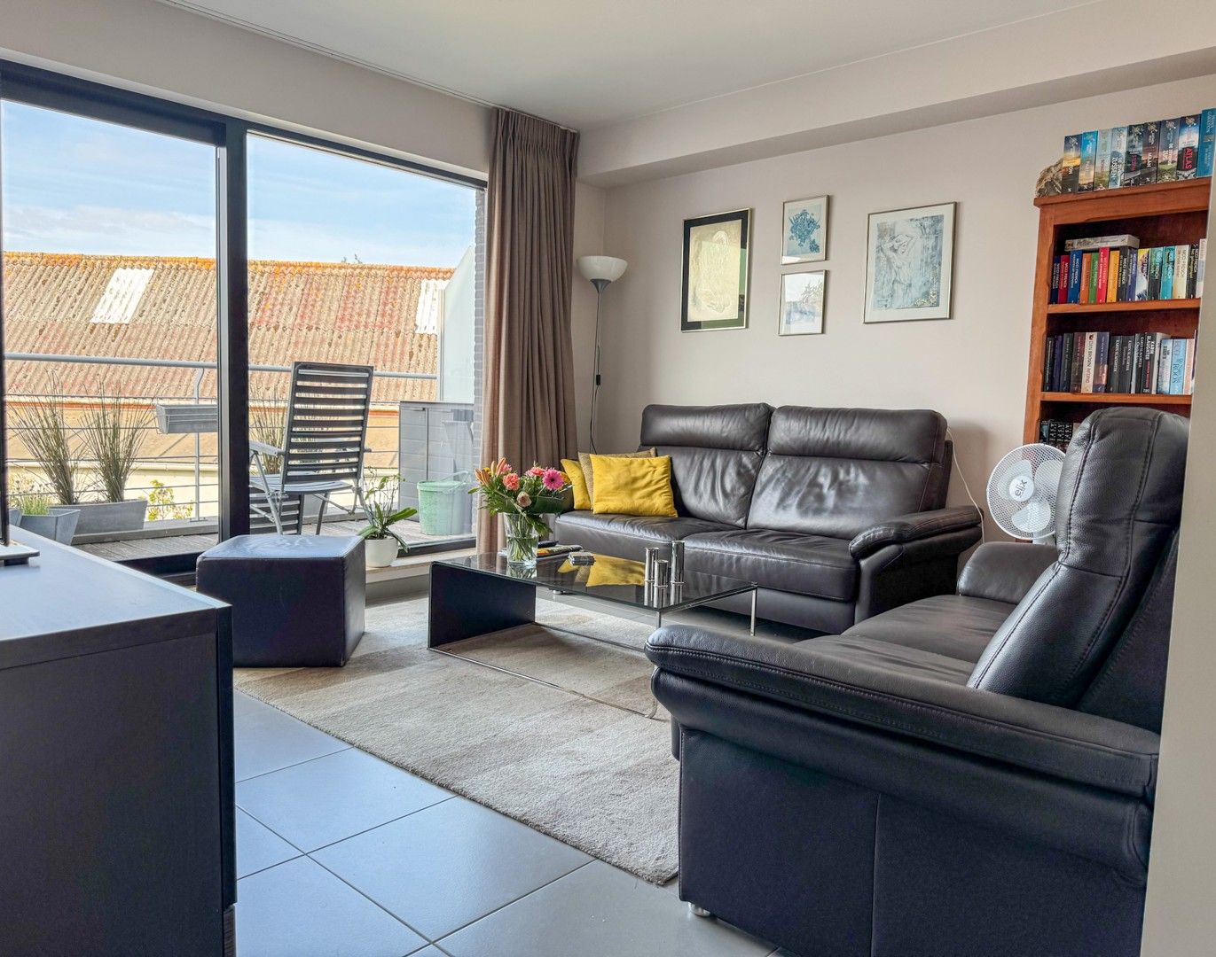 Energiezuinig en instapklaar 2slp appartement met zonnig terras nabij E40! foto 6