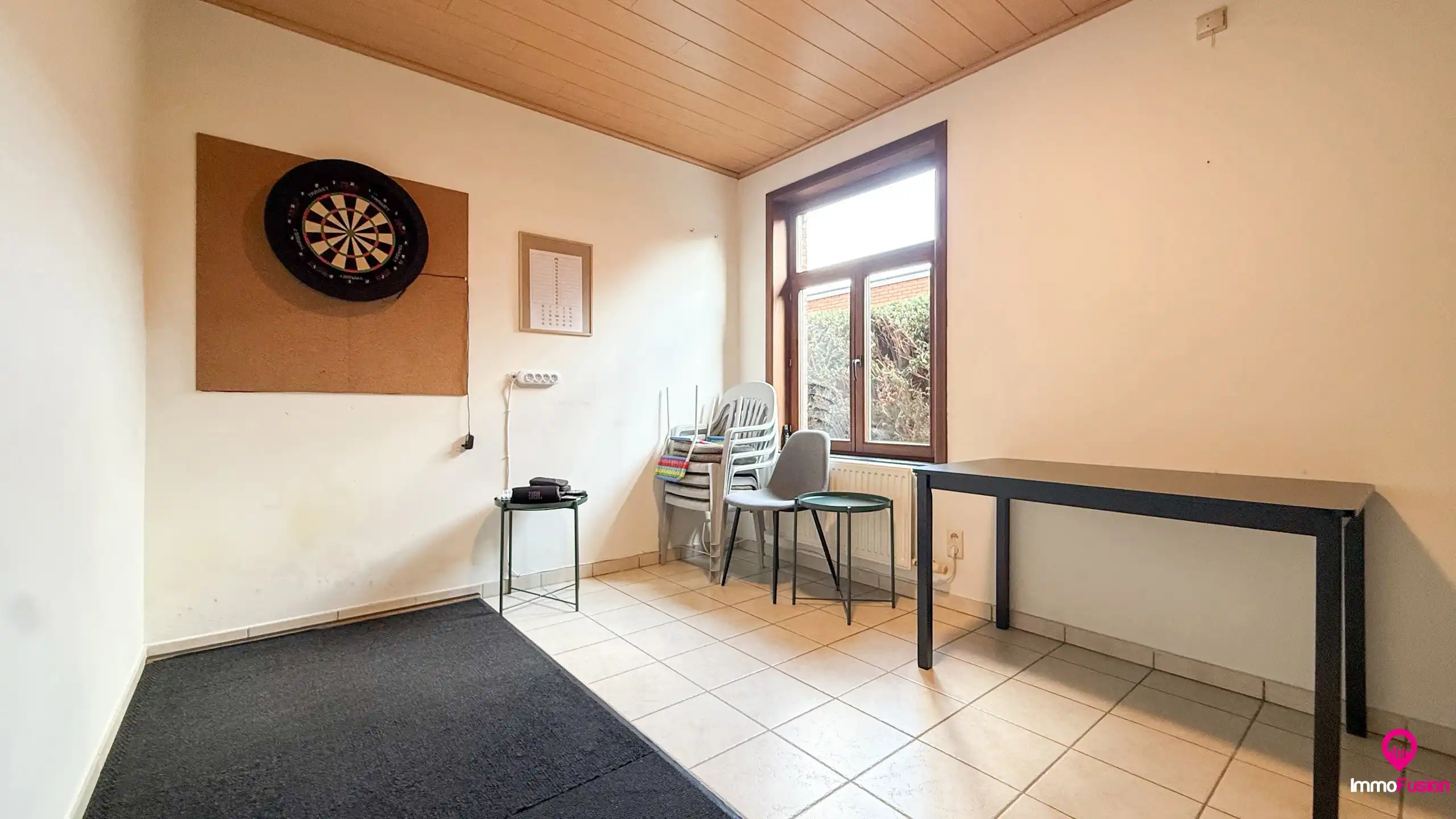 Charmante woning met 5 slaapkamers op een ruim perceel foto 22