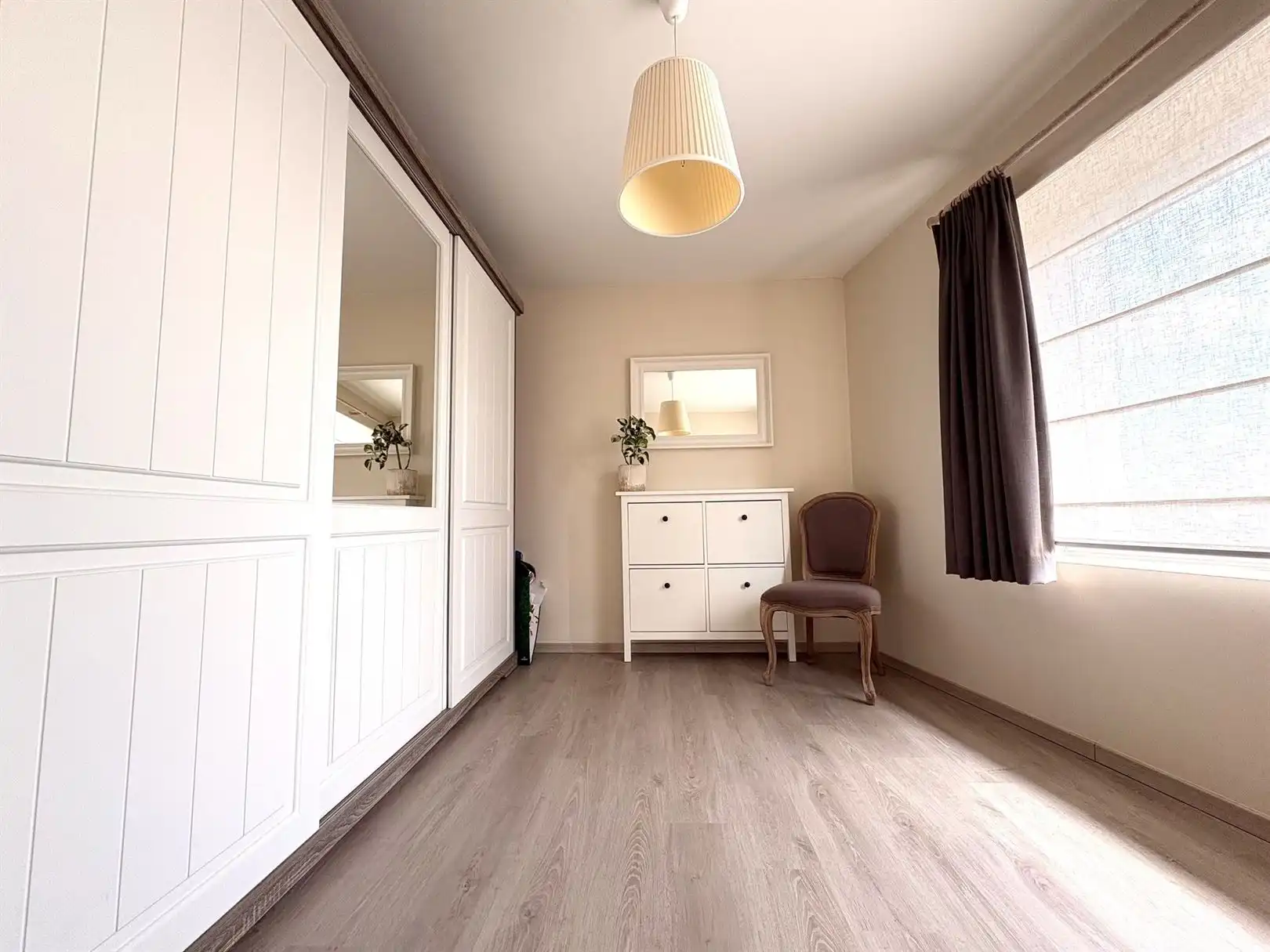 Te huur Ruime, volledig gerenoveerde woning in het landelijke Appels foto 12