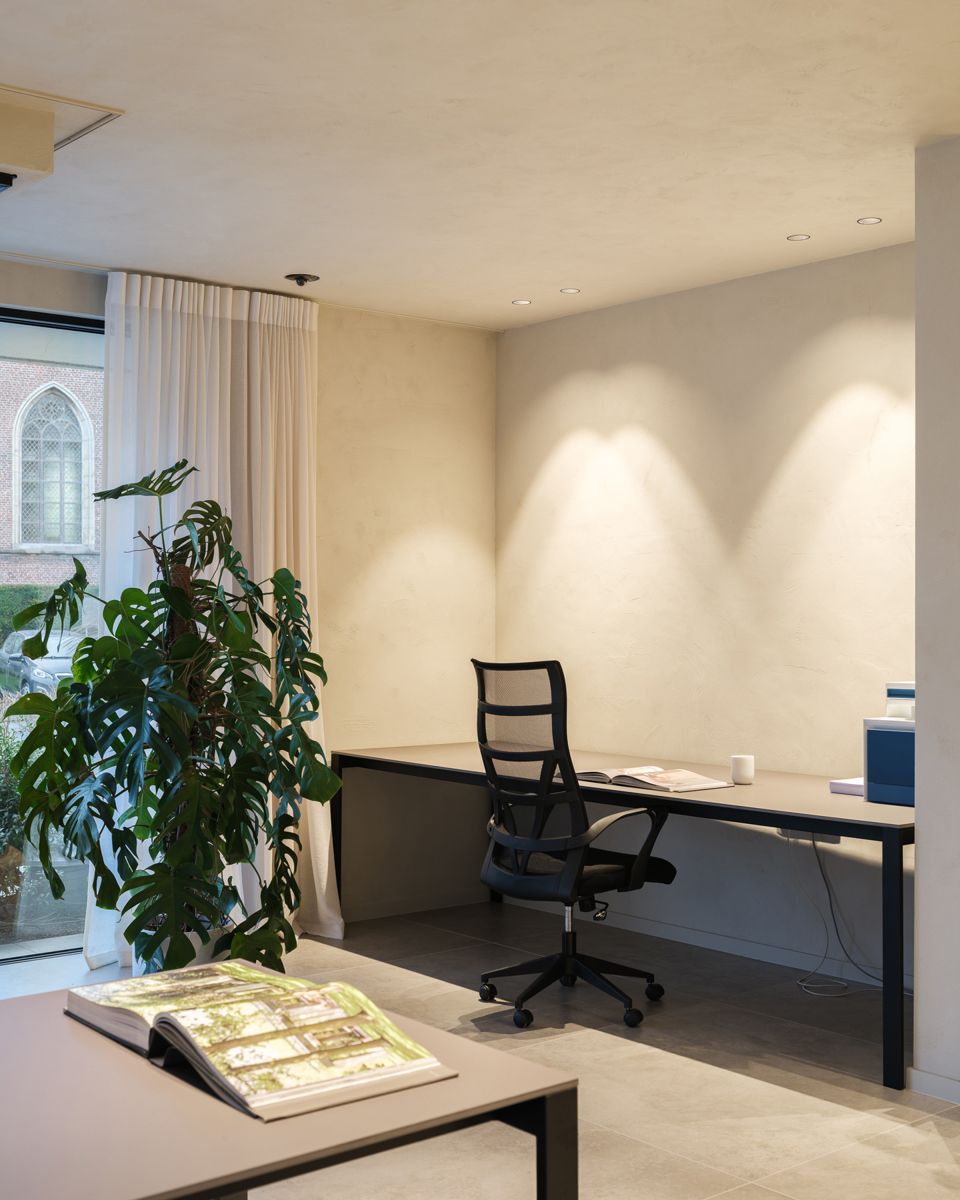 High-end, energiezuinig kantoor met ruime parkeerplaats foto 12