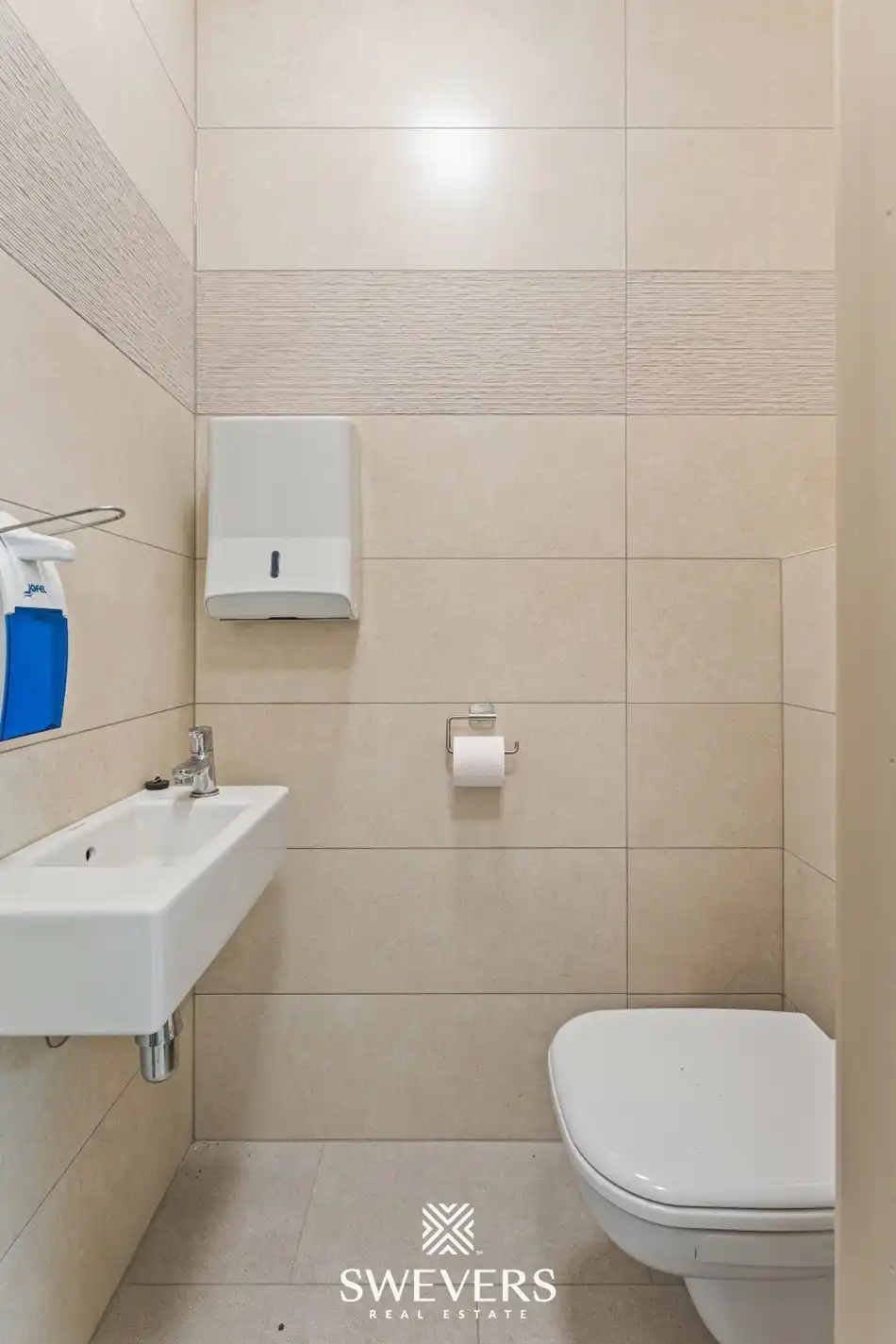 Instapklare kantoorruimte van 84 m² op vlot bereikbare locatie foto 9