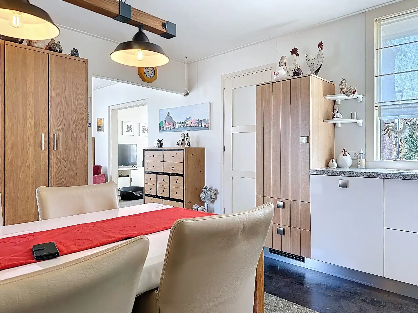 Charme met grote loods en dubbele garage  foto 11