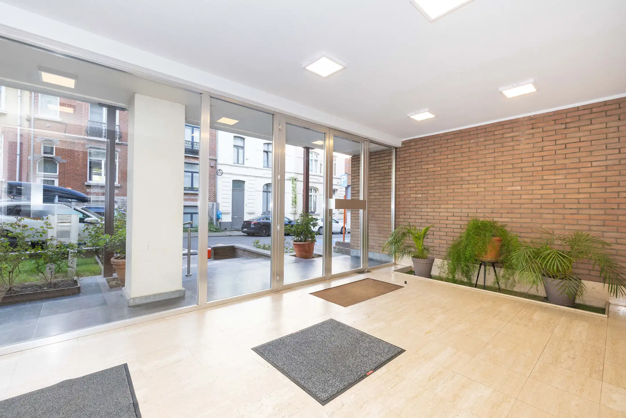 Appartement met 1 slaapkamer gerenoveerd - rustige ligging foto 16