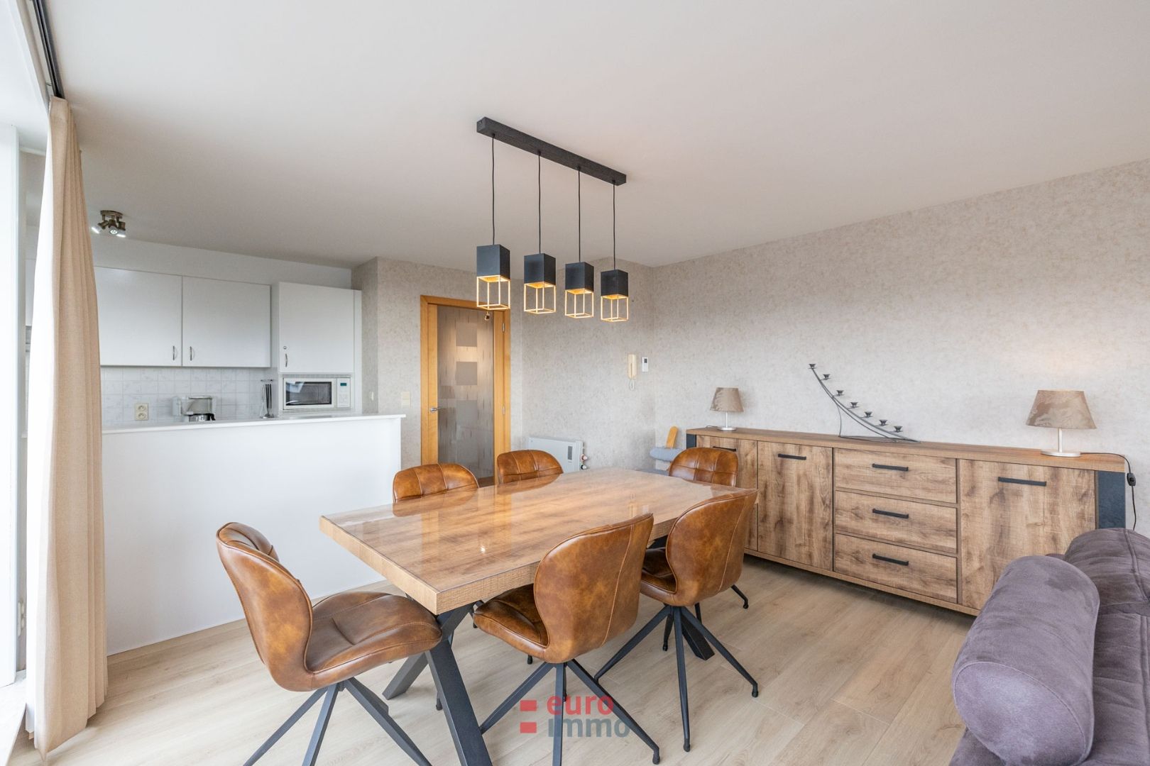 Zalig gelegen appartement met 2 slaapkamers in een zéér rustig domein tussen Westende en Middelkerke, op 300m van de zee en het zandstrand. foto 5