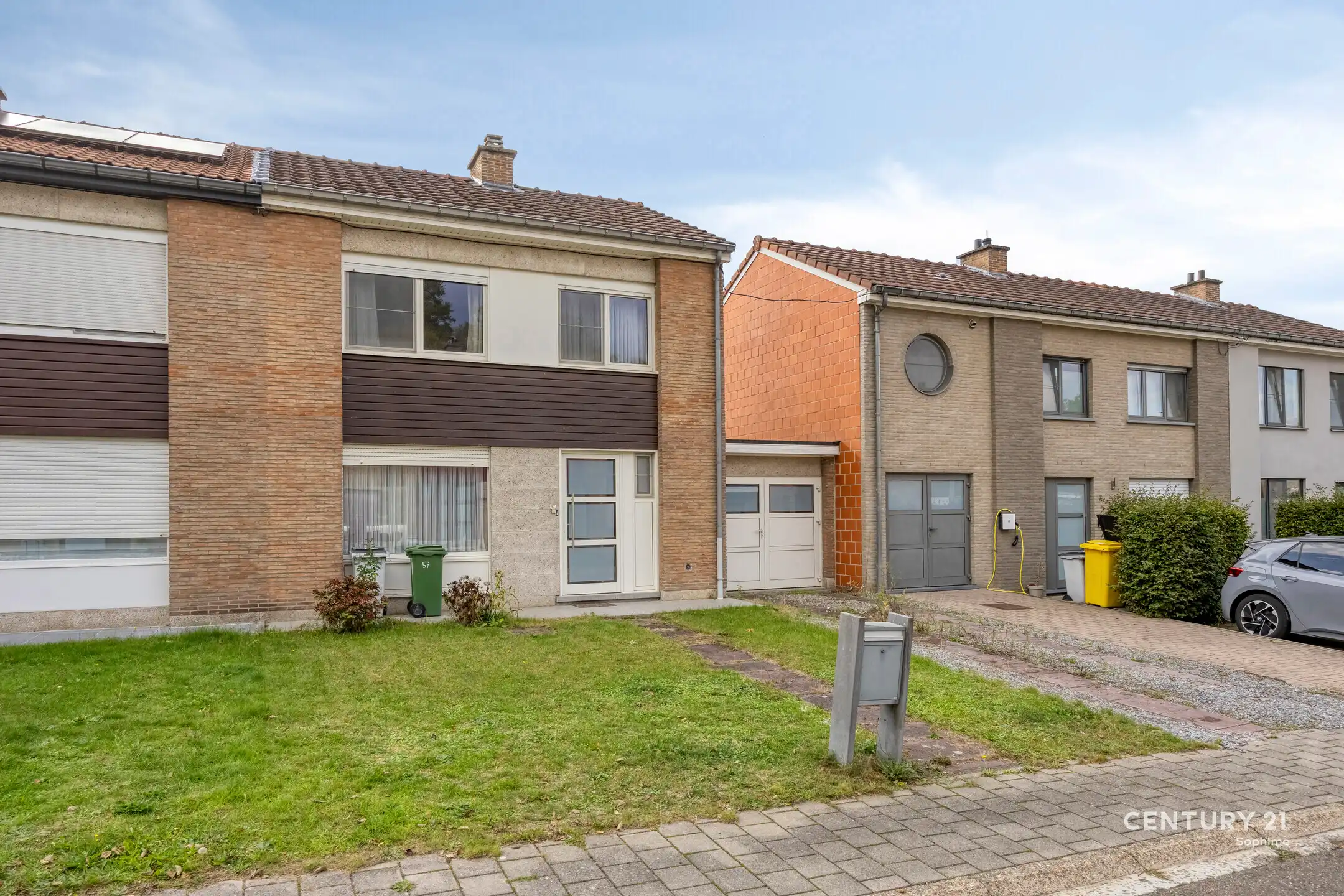 Rustig gelegen gezinswoning met 3 slaapkamers foto 2