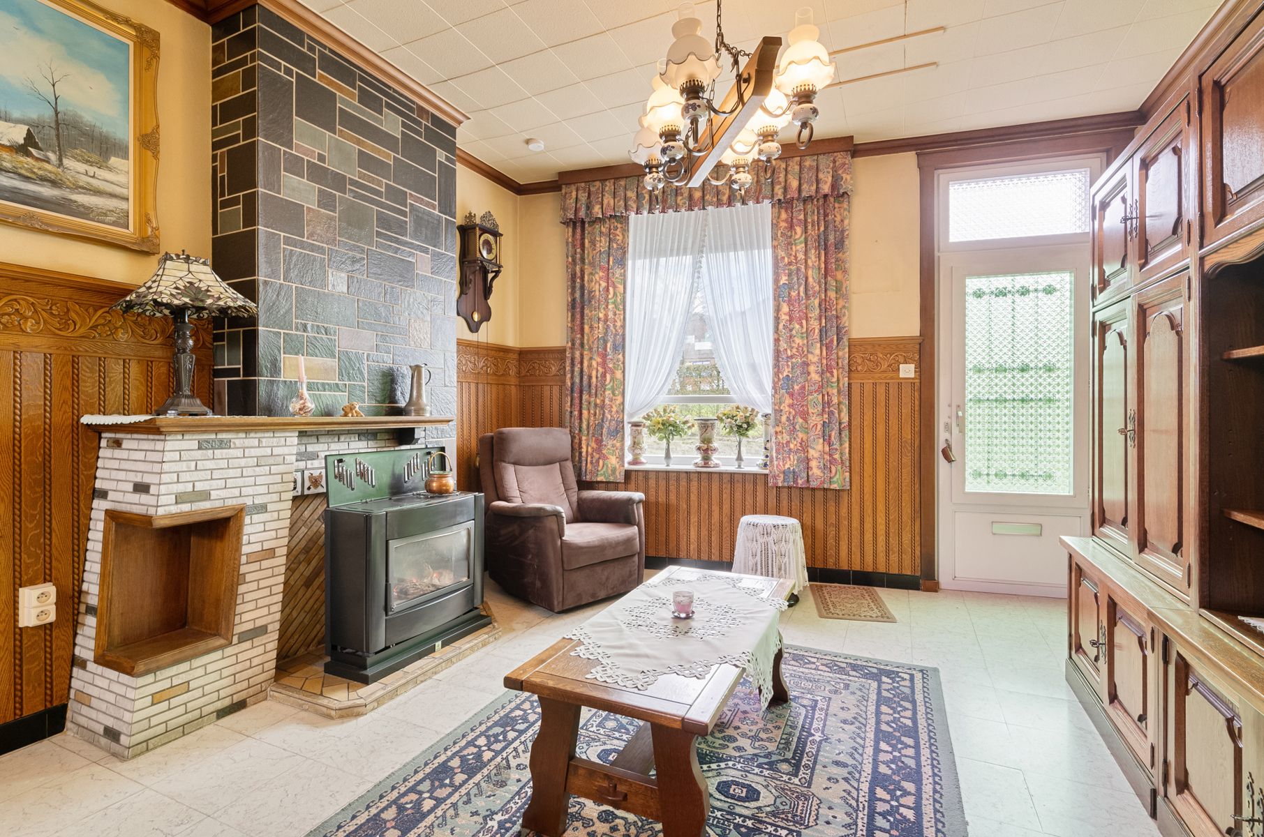 Ruime woning met 3 slaapkamers foto 2