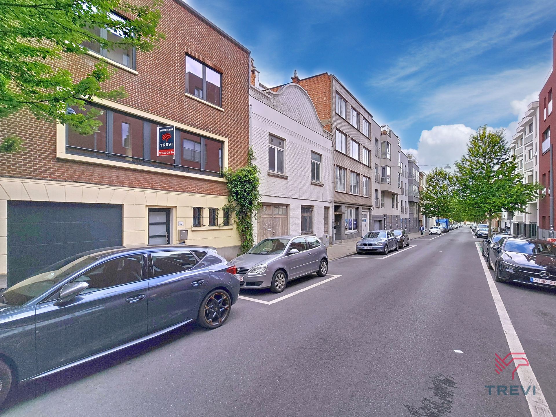 Ruim huis van ± 240 m², ideaal voor een woongroep foto 24
