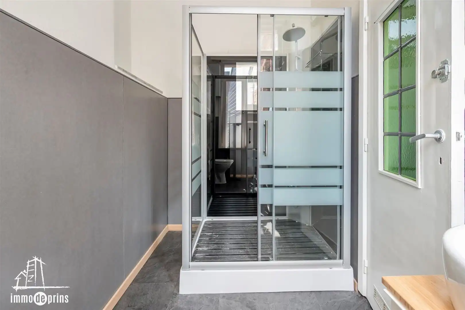 Opbrengsteigendom winkel met woonst  foto 12