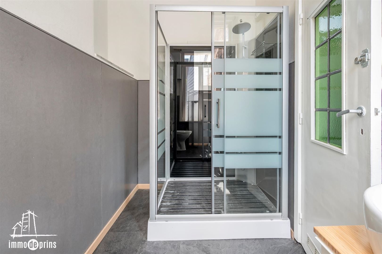 Opbrengsteigendom winkel met woonst  foto 12