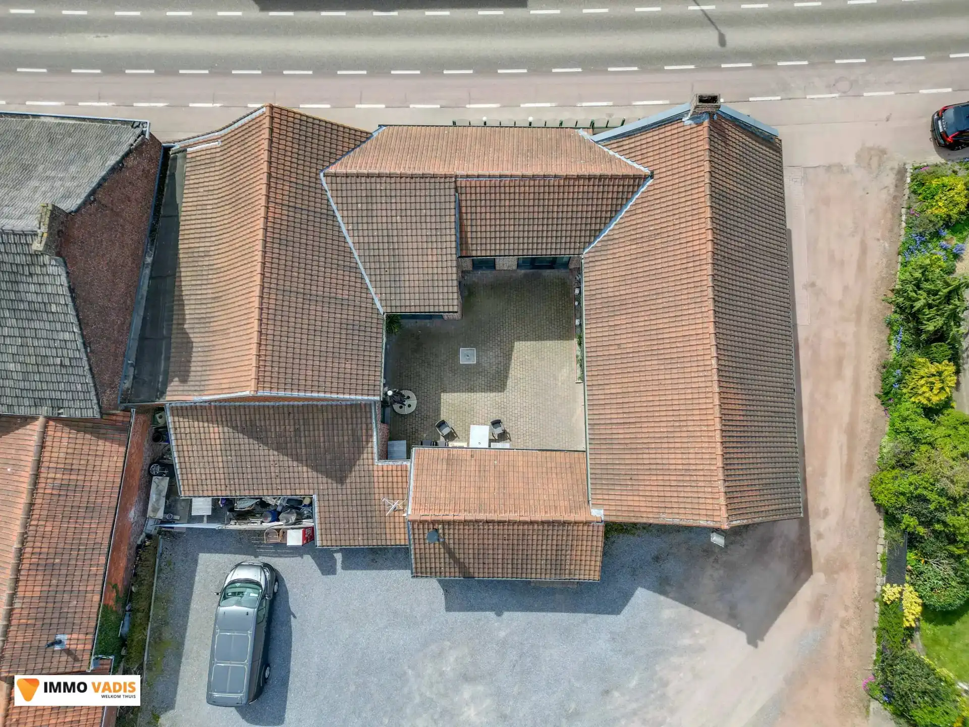 Handelshuis met commerciële topligging in Bilzen foto 2