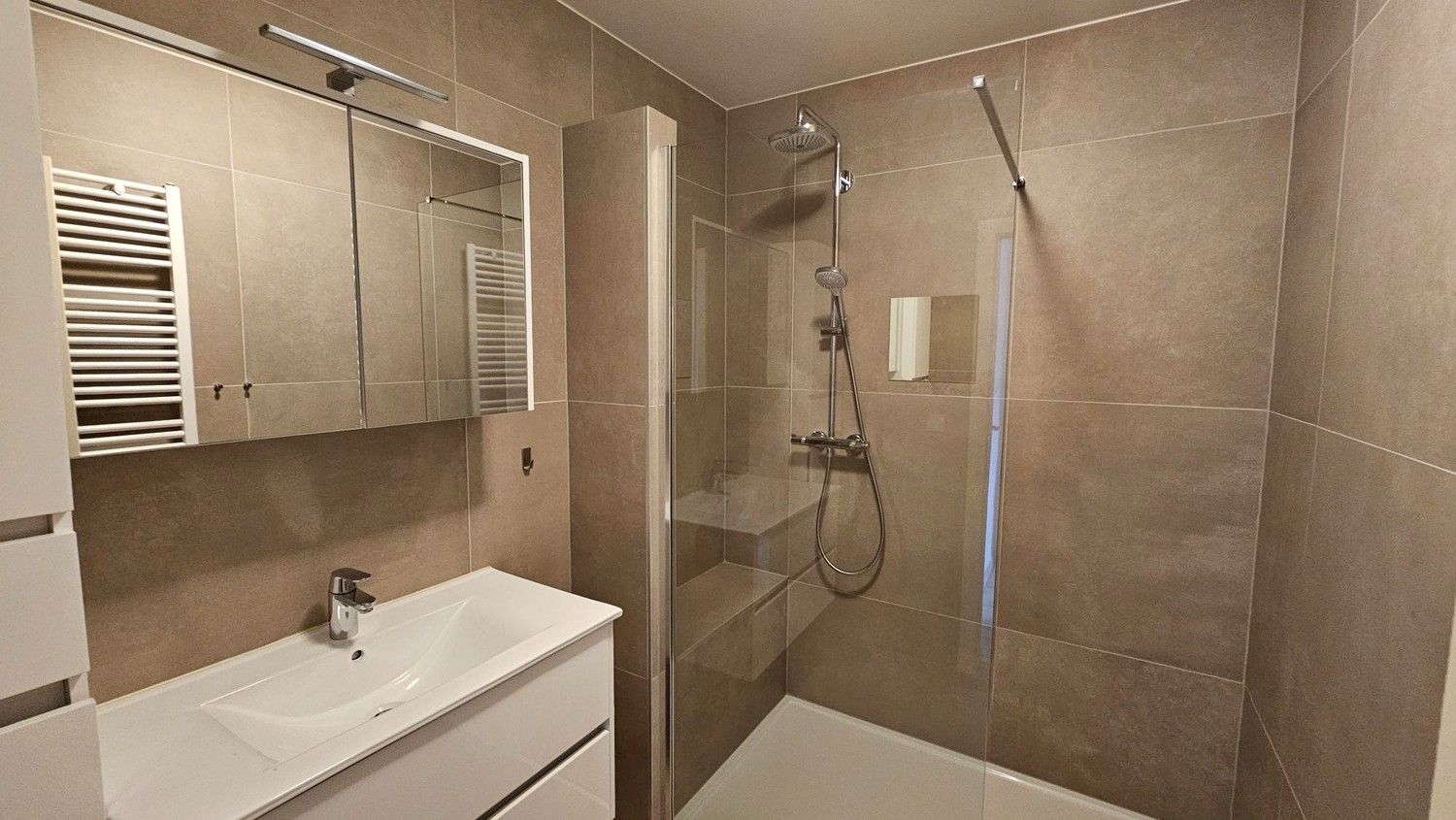 Gezellig appartement centraal gelegen in Maasmechelen. foto 5