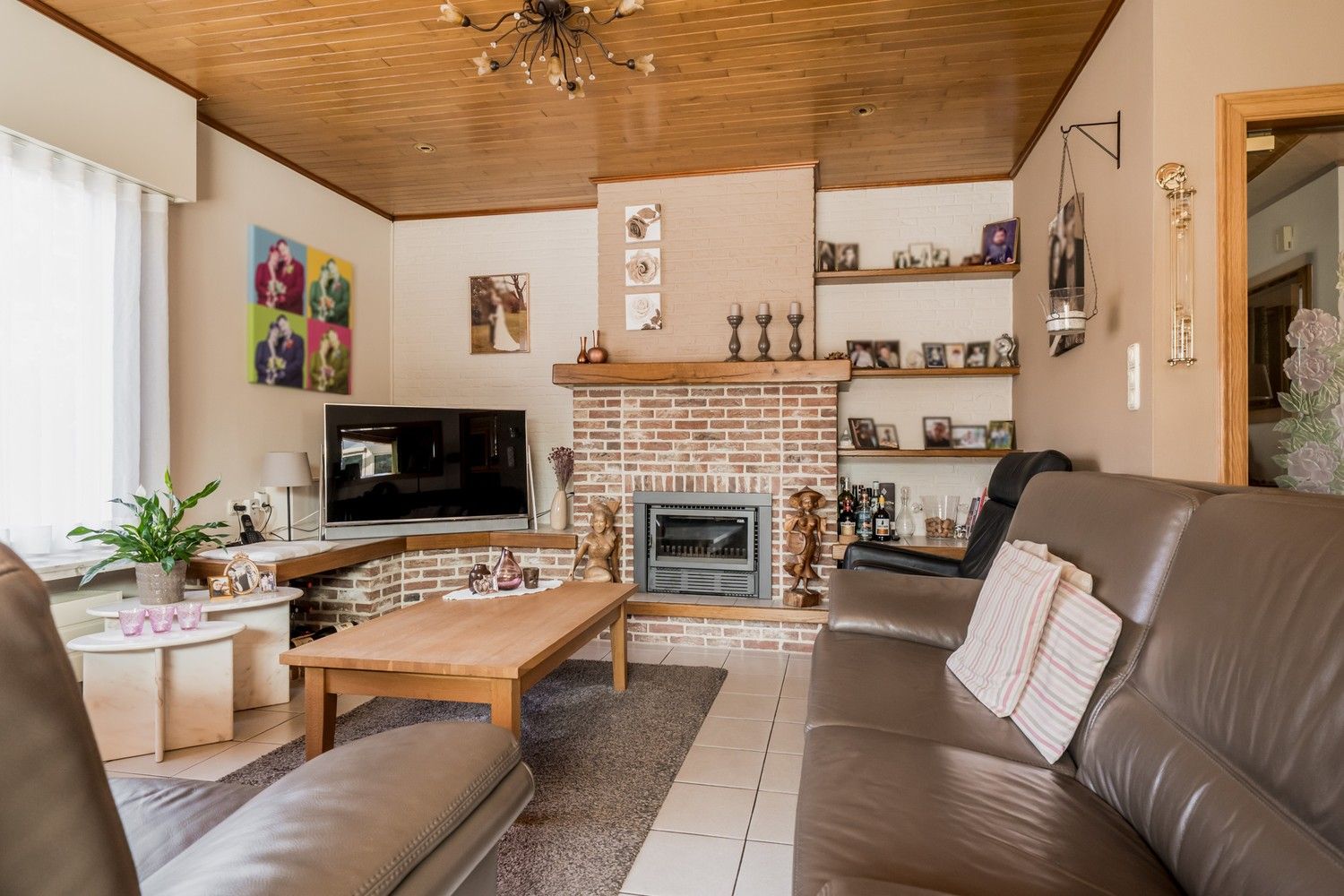 Lichtrijke halfopen bebouwing in aangename woonwijk foto 6