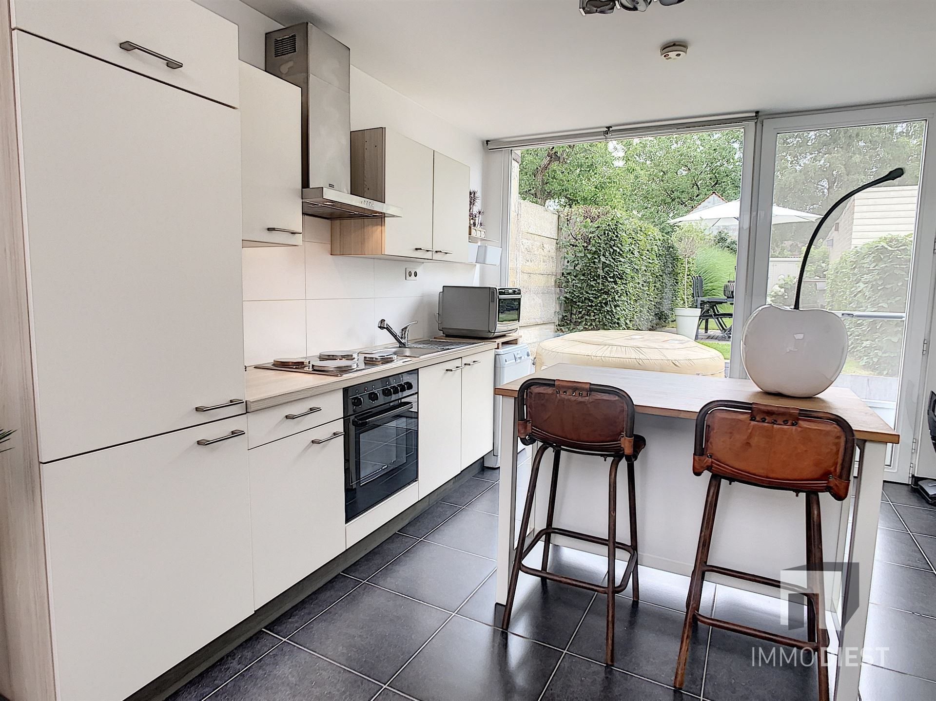 Instapklaar wonen in hartje Zichem op 1a 50ca. foto 7