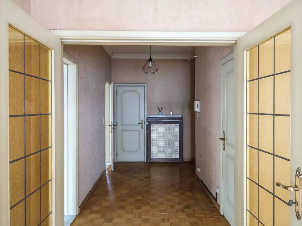 Hoekappartement met veel potentieel in residentie ‘Carlton’ nabij Gent foto 5