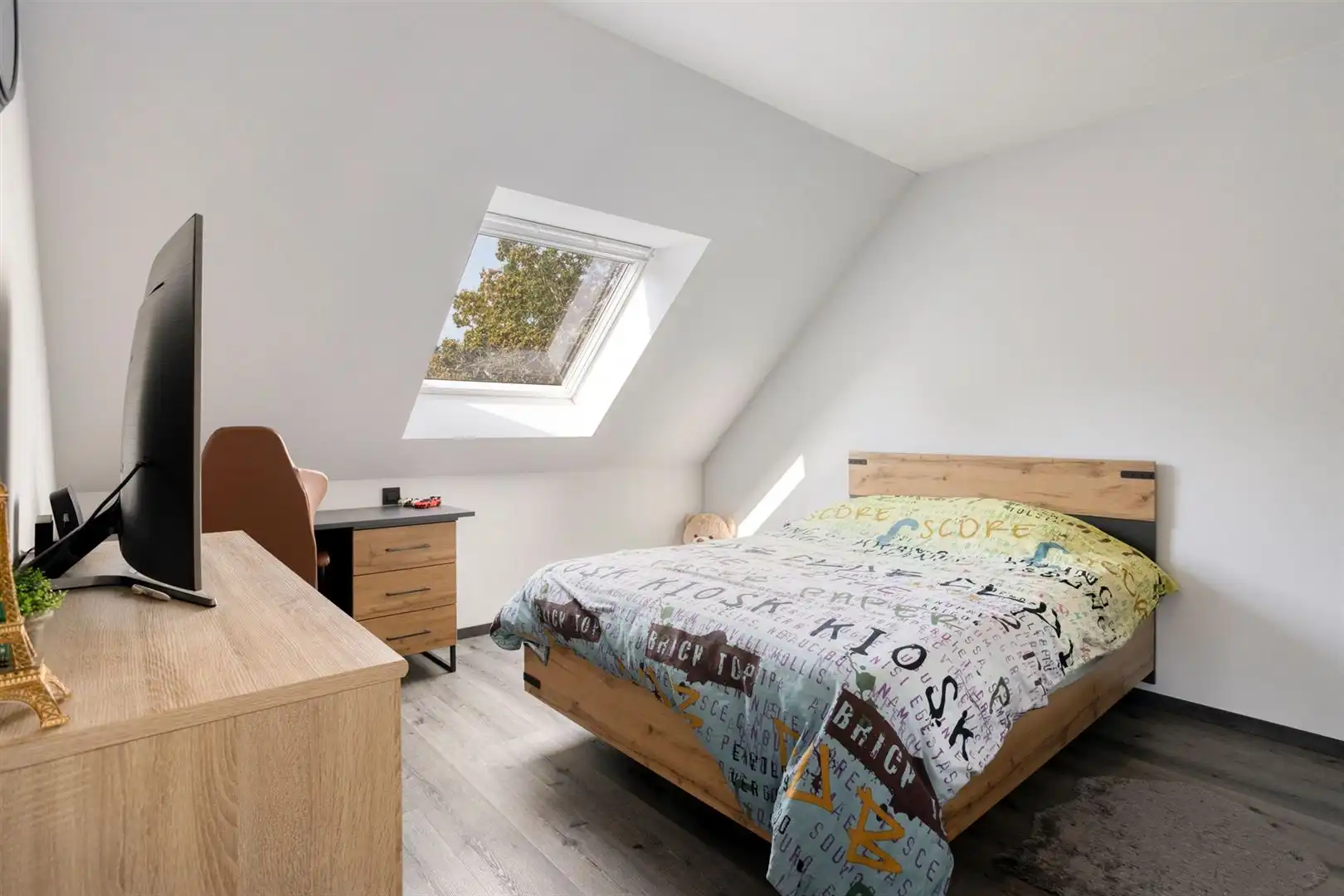 Prachtige INSTAPKLARE gezinswoning met 4 slaapkamers foto 27