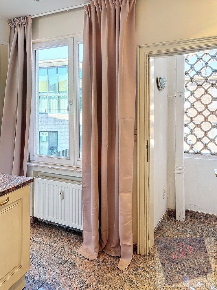 Unieke kans in hartje Hasselt – ruim appartement van 156 m² met optie tot opsplitsing foto 13