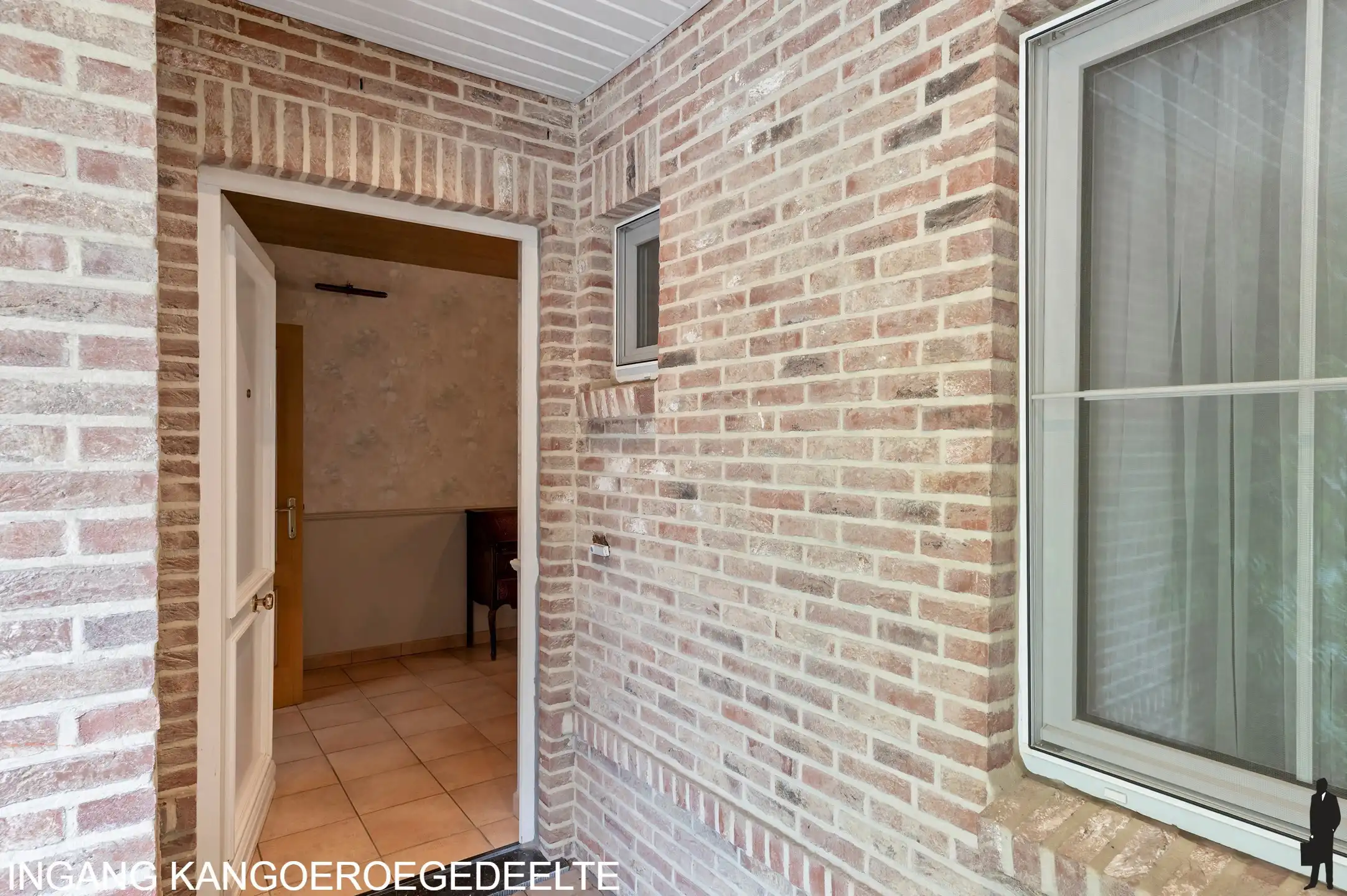 Riante villa met maar liefst 498m² woonopp. nabij Bels groen foto 15